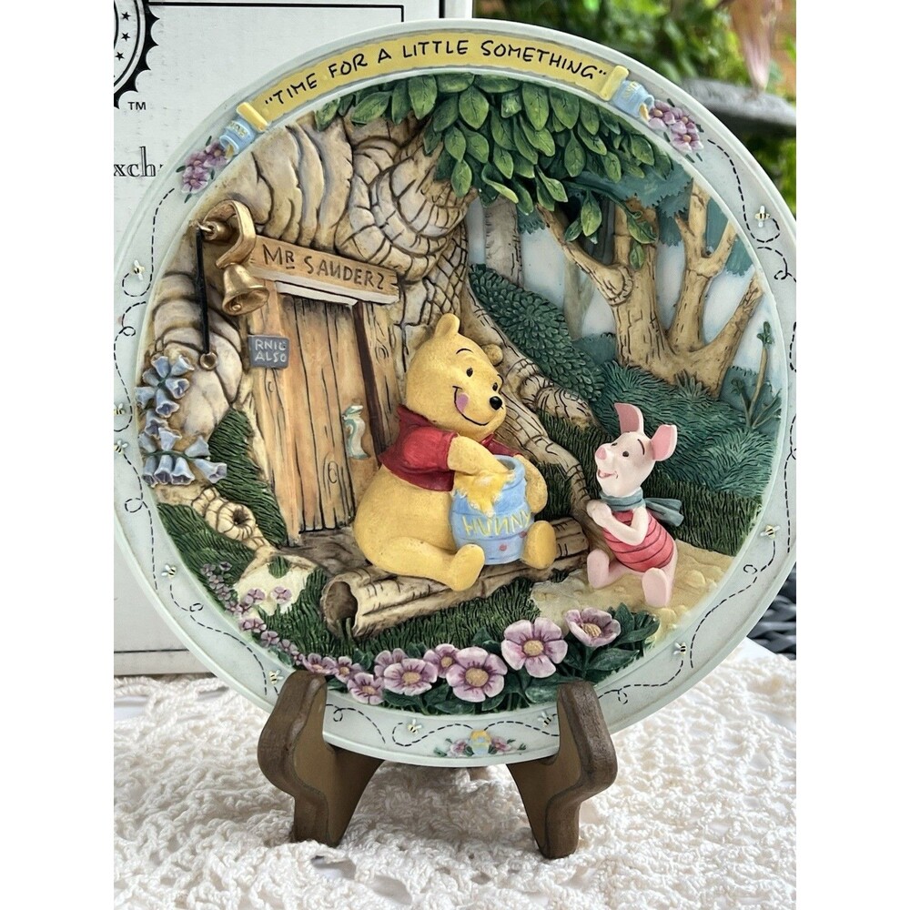 VTG Bradford Exchange Winnie The Pooh ‘Time For A Little Something’ Plate 1994